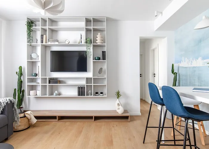 Ultracentral Atheneum