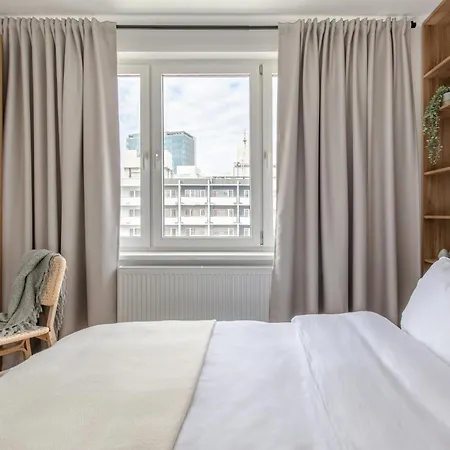 Ultracentral Atheneum *